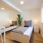 Bookandstay24 Ii Ganzes Haus Bei Darmstadt, Frankfurt, Rhein Main Gebiet *