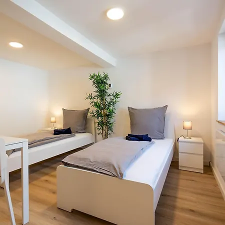 Bookandstay24 Ii Ganzes Haus Bei Darmstadt, Frankfurt, Rhein Main Gebiet *